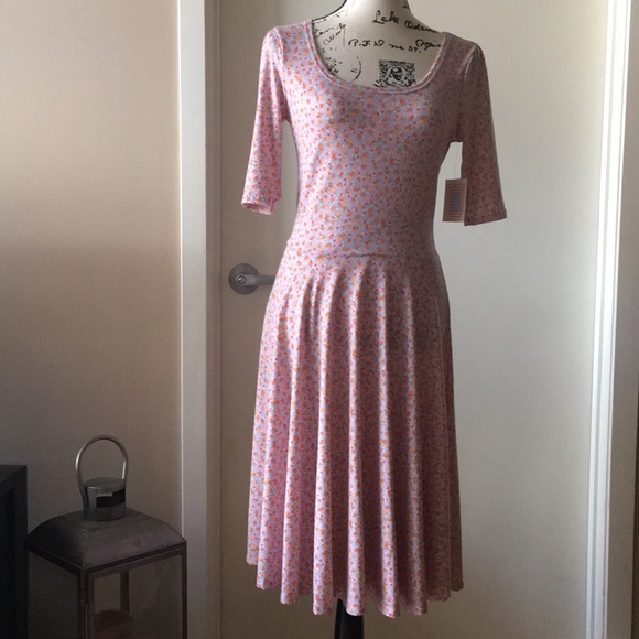 LuLaRoe Dresses & Skirts - LuLaRoe Nicole Floral Dress